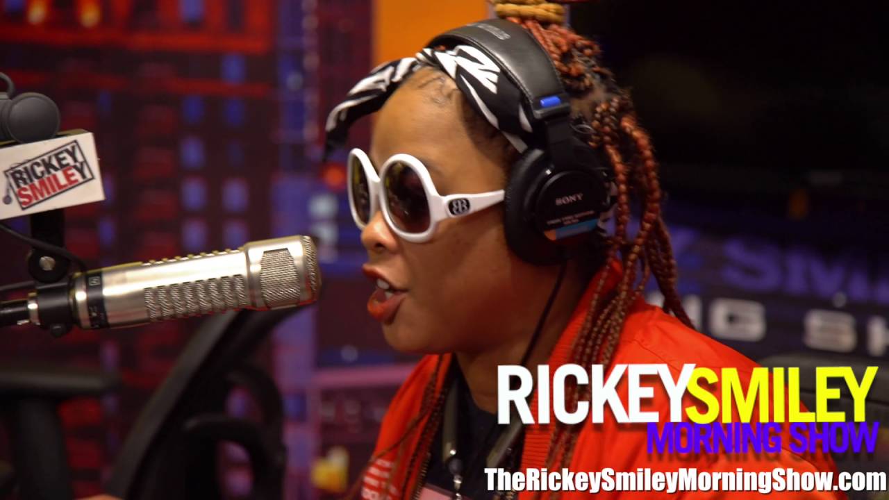 Headkrack & Da Brat Freestyle: The Birth Of A Nation, Hurricane Matthew, La Perla & More