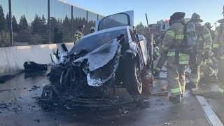 Tesla Spontaneously Catches Fire on California Freeway