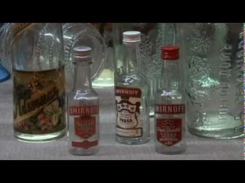 Video: El Vodka Simple Está Creando Una Solución Simple Para El Hambre