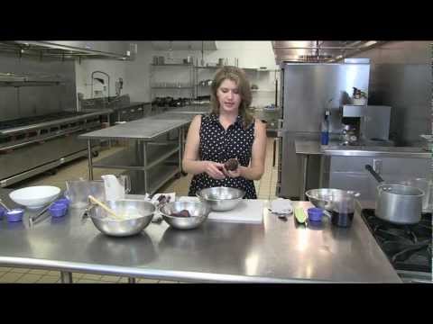 Video: Navy Borscht - A Step By Step Recipe With A Photo