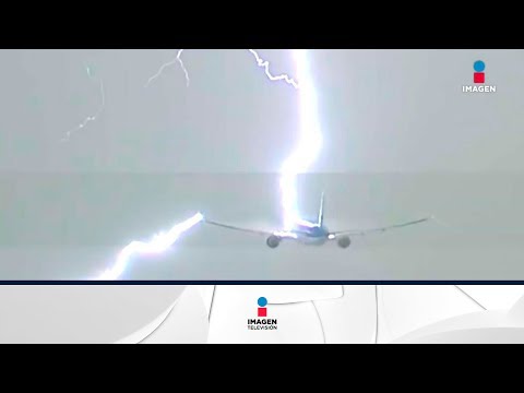Video: ¿El avión es alcanzado por un rayo?