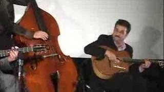 Tchavolo Schmitt & Mandino Reinhardt  - Mire Pral chords