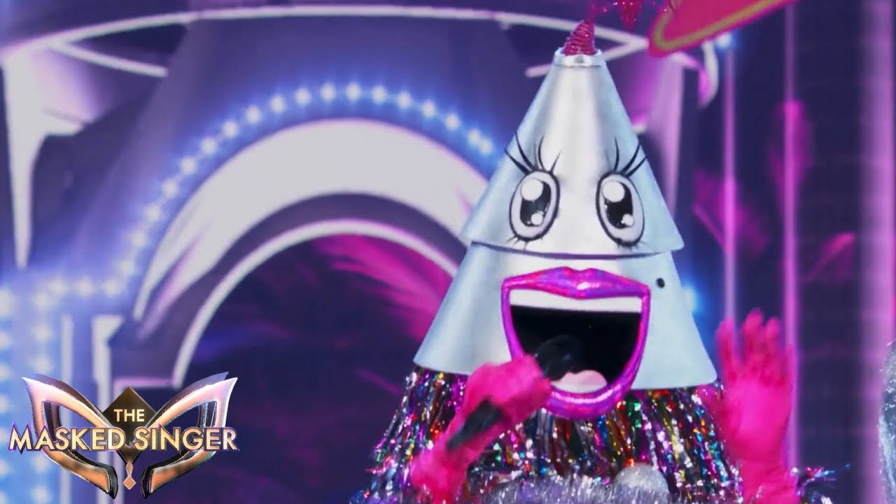 Mask Singer Tree Tree singing “No Excuses“ by Megan Trainor/ THE MASKED SINGER SEASON 2 ...