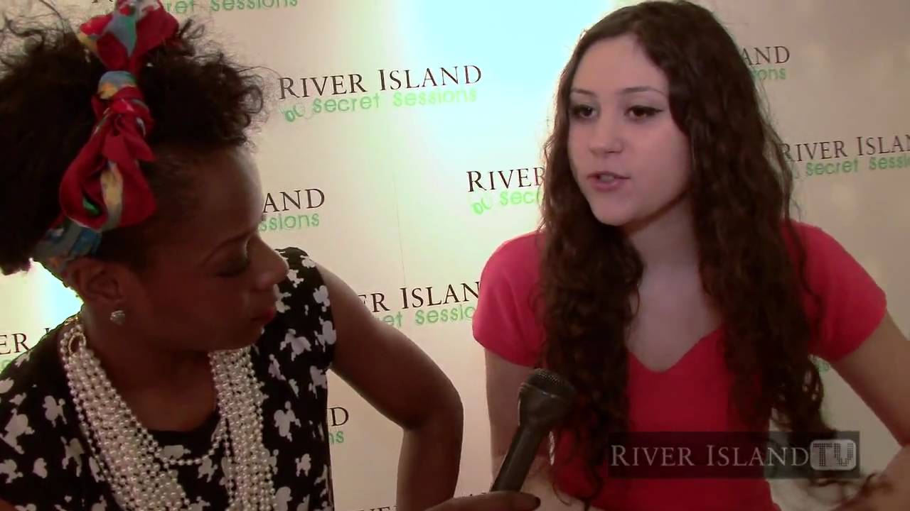 Tonton River Island Secret Sessions - Eliza Doolittle Interview di YouTube Tonton River Island Secret Sessions - Eliza Doolittle Interview di YouTube