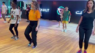 Dancegodlloyd beginner level dance class in Doha | Vault studio