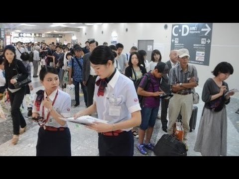 新千歳空港 保安検査場をすり抜けた女性が聞き取りに対し Youtube 新千歳空港 保安検査場をすり抜けた女性が聞き取りに対し Youtube