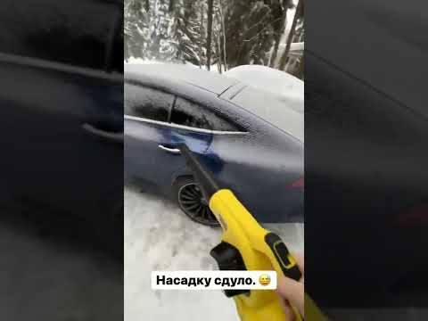 ЛАЙФХАК ОТ Wylsacom КАК БЕЗ НАПРЯГА ПОЧИСТИТЬ МАШИНУ ОТ СНЕГА