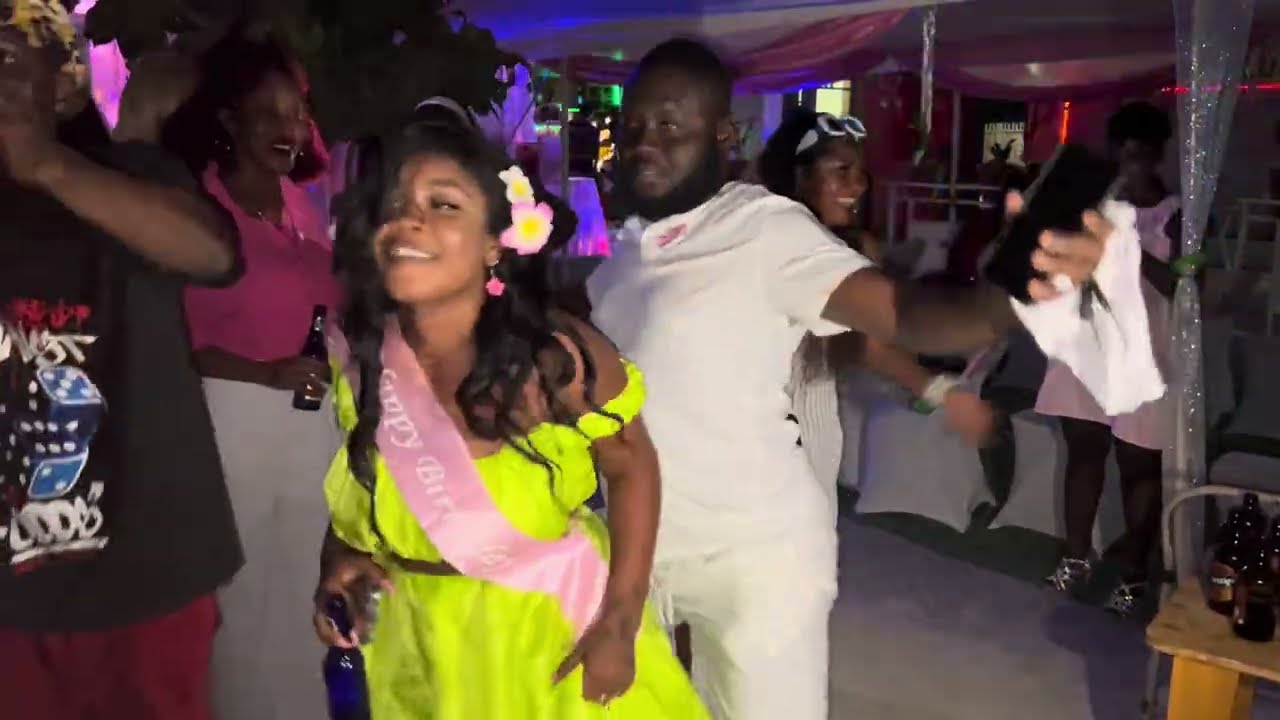 Mezanmi vin gade Kisak te gen fet Ciara a avek mwen se pa ti plezi non 