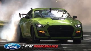 All-New 2020 Ford Mustang Shelby GT500 Climbs The Hill At Goodwood | Ford Performance / Видео