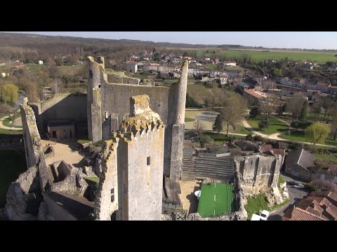 Destination Nouvelle-Aquitaine : Chauvigny (Vienne)