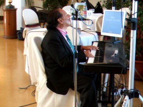 Best wedding singer ever!! - YouTube