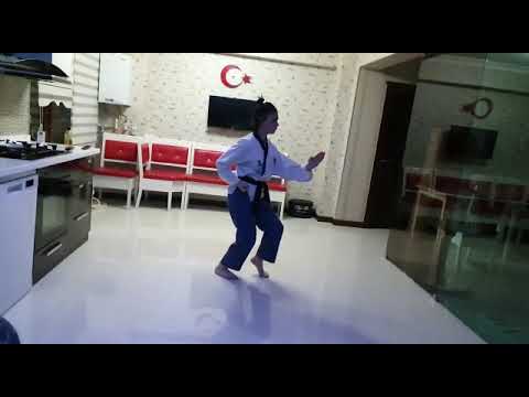 Taekwondo Poomsae 8 - Taeguk Palchang [ Deniz Yılmaz ]