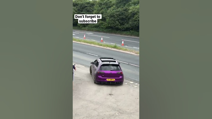 Volkswagen Golf R acceleration (very loud pops and bangs !)