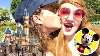 Anna Almost Dying in Disneyland | #StayHydrated