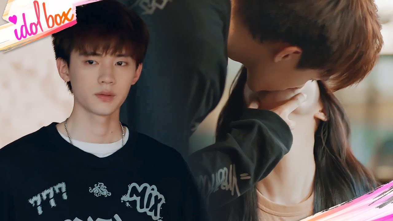 Её издевались за возраст, но красавчик-глава внезапно поцеловал!