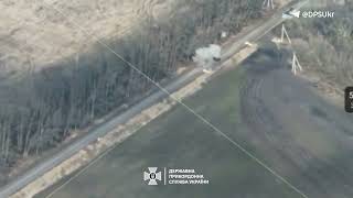 Воїни "Сталевого кордону" атакують замаскований МТ-ЛБ окупантів лютими "пташками"