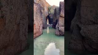 Incredible Sea Cave in Cornwall UK 🤩 💦 #shorts #travelshorts #cornwall #uktravel