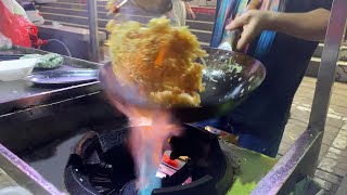 Amazing cooking skills, delicious fried rice/ 惊人的颠锅技巧，美味炒饭 - Chinese Street Food