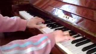 Video thumbnail of "Sanja & Balkanika - Simonida on piano.mp4"