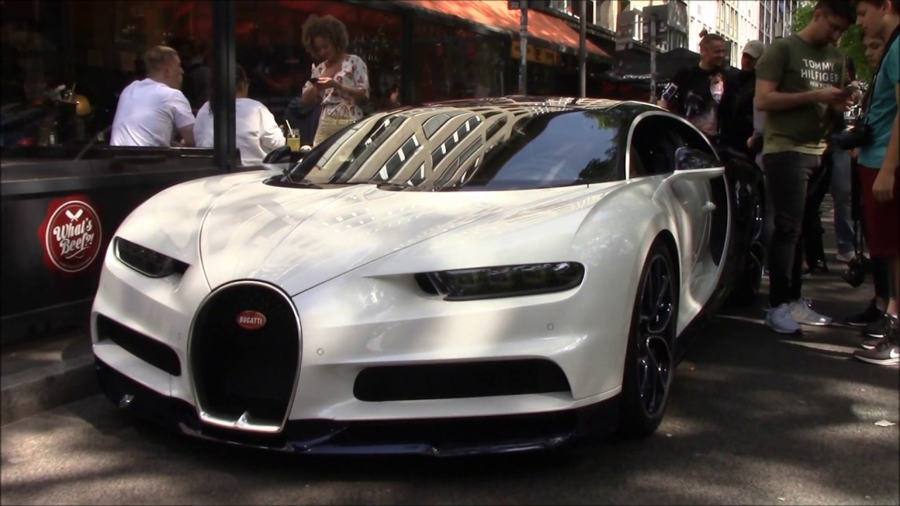 Bugatti Chiron in the streets of Dusseldorf - YouTube