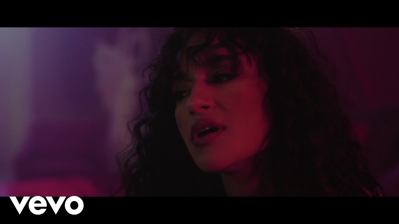 Lili-Ann De Francesco, Johan Lenox - Touch