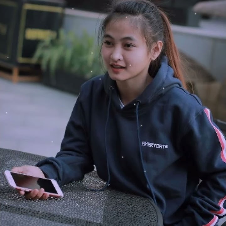 Story WA DJ Bangkitlah Sendiri Tanpa Menjatuhkan Orang Lain