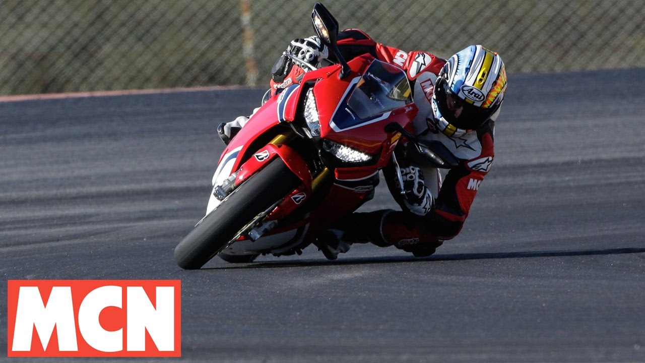 17 Honda Fireblade And Sp First Ride Motorcyclenews Com Youtube