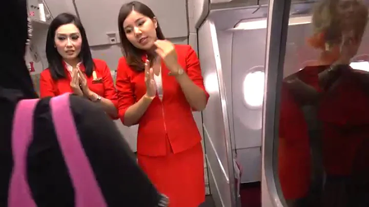boarding Air Asia Flight FD 3228 from Krabi to Bangkok