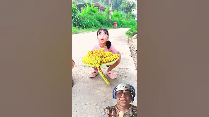 THIS IS LUDICROUS 🤣#youtubeshorts #funny #comedy #cute #shortvideos #viral #smallyoutuber