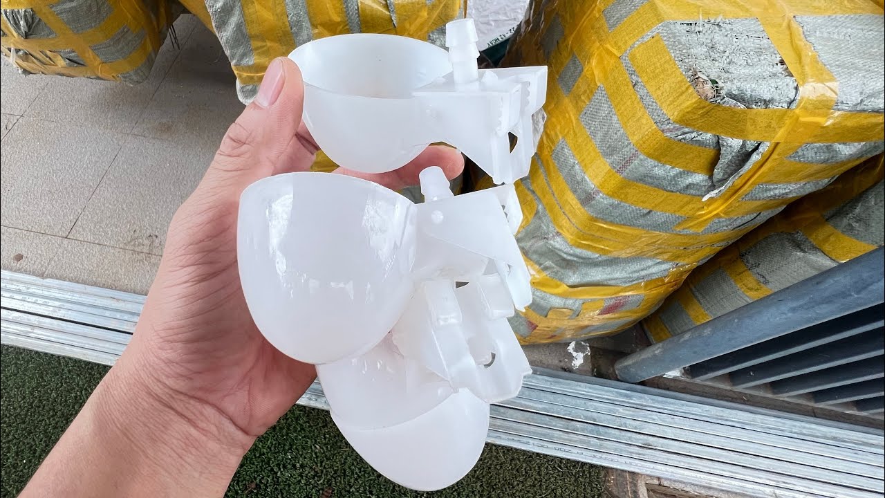 Máng uống nước tự động cho chim Bồ câu chim cút và gà nhốt chuồng @363712682