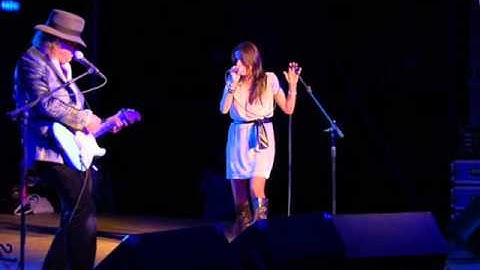 MOJO PIN  ,    GARY LUCAS  feat  CLAUDIA MACORI