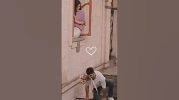 على الموعد اللي بيننا جيتلك ملهوف 
