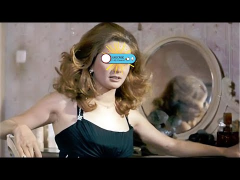 فنانة كبيرة لعنها الله وجعلها مبولة للرجال فضحت نجم شهير وصورته في وضع شاذ