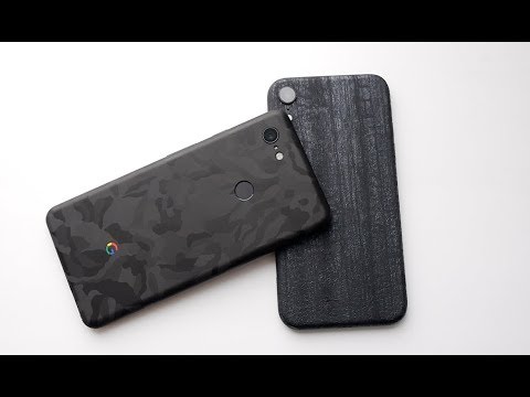 Наклейки dbrand для Pixel 3 XL (Black Camo) и iPhone Xr (Black Dragon)