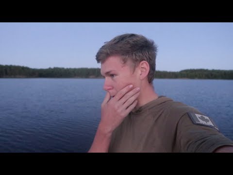 STRANDED ON THE LAKE – Bass Fishing // FISHERMAN DAN