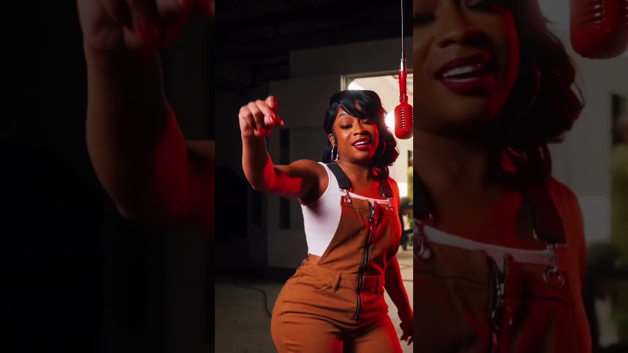 Видеоклип “GOOD THANG” ещё не отметил свой первый день рождения, но уже набрал 1 миллион просмотр...