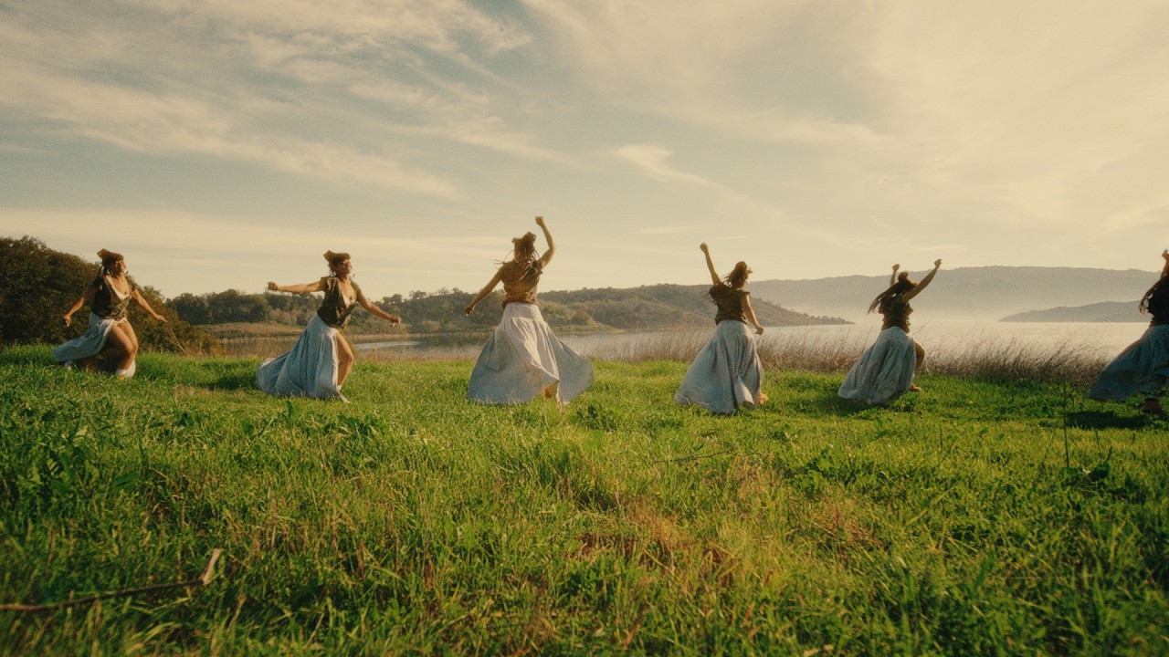 YouTubeでThe Fix (Official Video)を視聴 YouTubeでThe Fix (Official Video)を視聴
