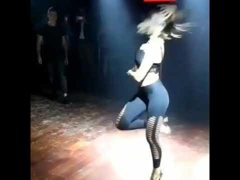 фонк тока тока тока. Fly project toca toca клип. Fly project - toca toca девушки. лока лока лока тока тока тока. Zero two танец.