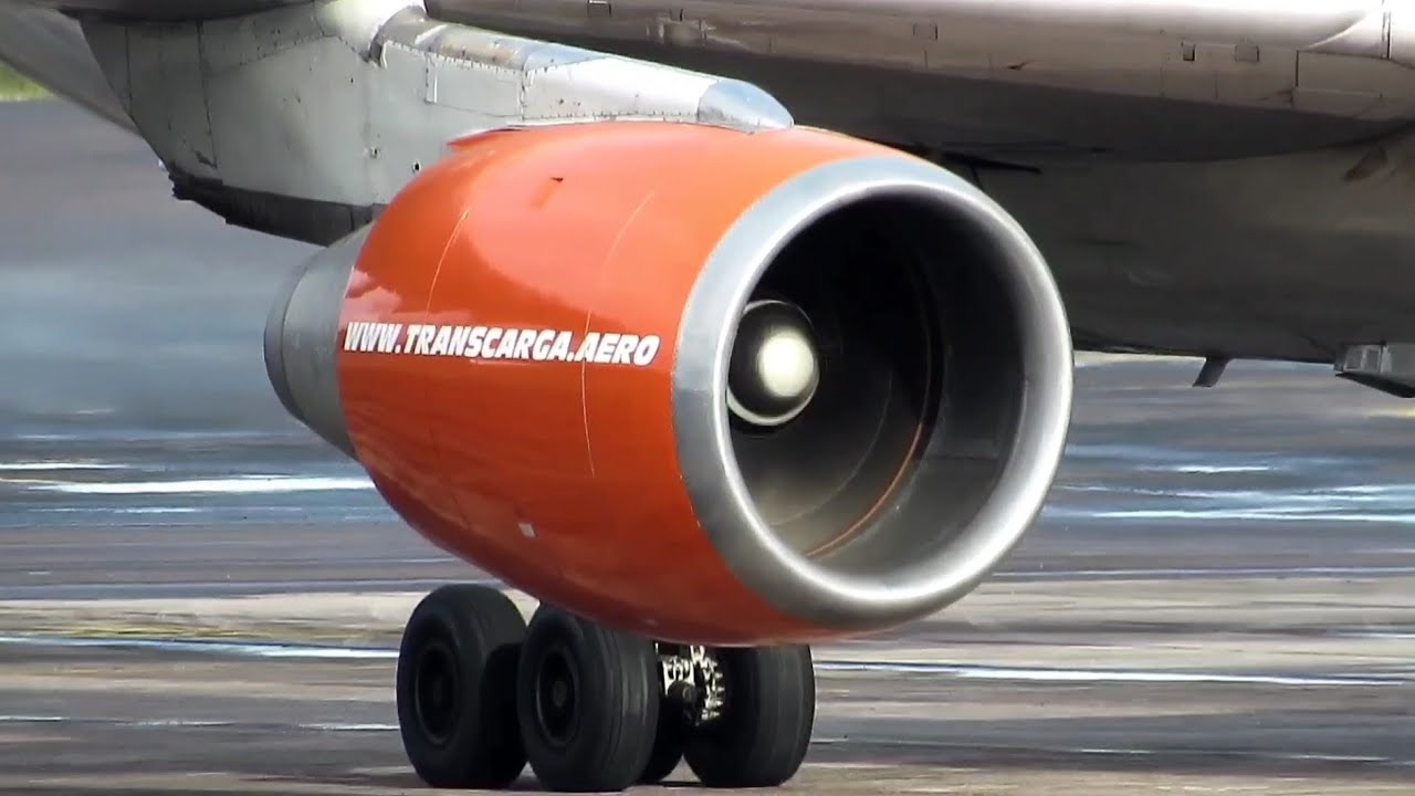 Bonito som dos antigos motores GE CF6-50! Airbus A300F ( YV560T) pelo SBEG.