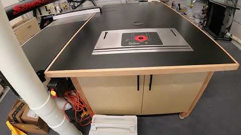 Workbench Build with built in router table