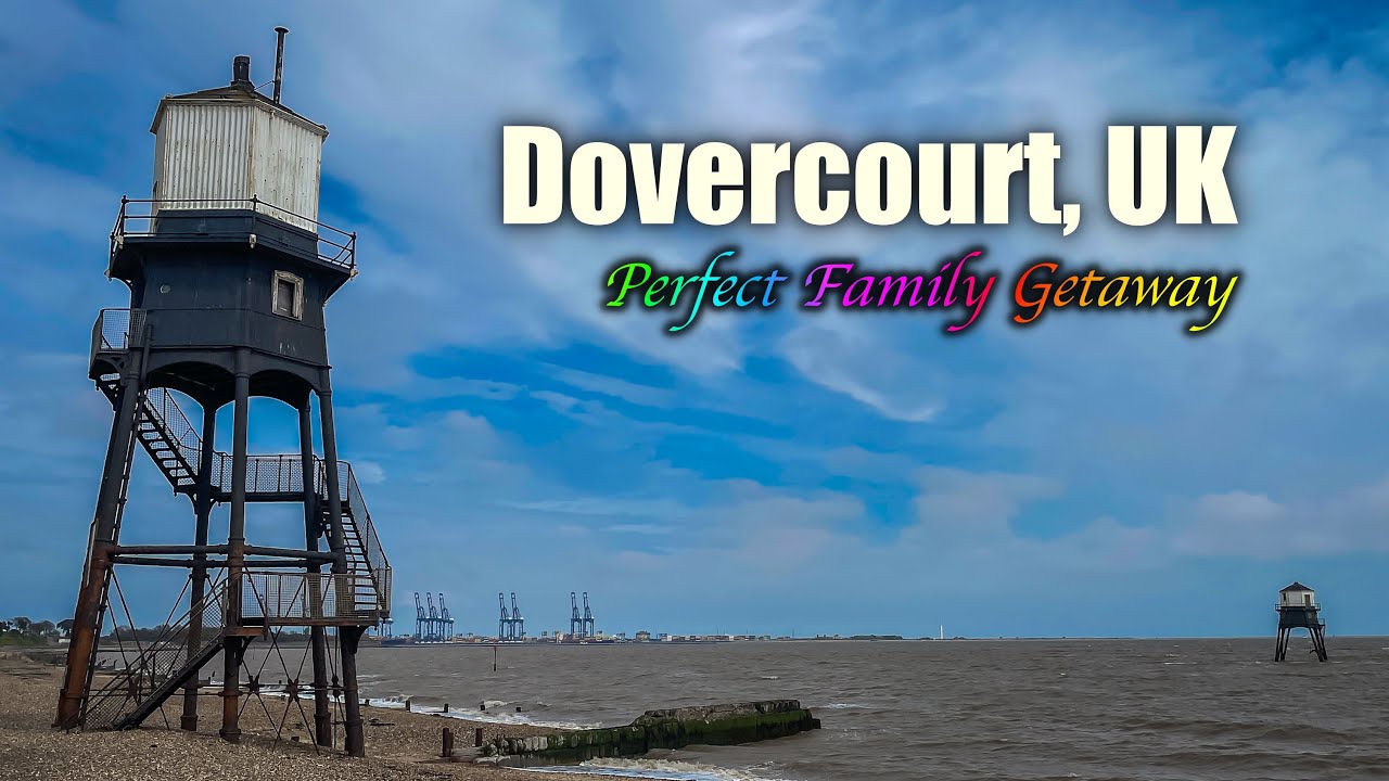 Exploring Dovercourt, Harwich, UK 🇬🇧 | Lighthouse, Beach & Dovercourt Holiday Park | @bongzaikebaaz
