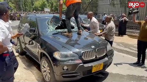 BMW YAVUNJWA KIOO KARIAKOO, JENGO LA TRA LIKITEKETEA