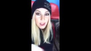 Лера Кудрявцева радуется голу Игоря Макарова. ЦСКА – СКА Лера Кудрявцева радуется голу Игоря Макарова. ЦСКА – СКА