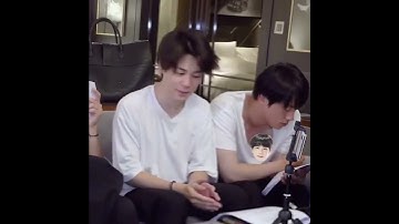 I still don’t know what’s cuter yhen Jimin sneezing in tiny or Hobi’s little “ᵇˡᵉˢˢ ʸᵒᵘ”#shorts