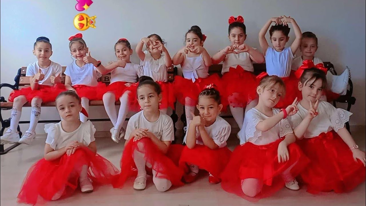 الكون ضاء بفرحتنا | أجمل بداية لحفل تخرج دفعة 2025 ✨