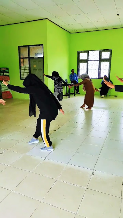 Latihan Senam Buru Rumah Terakhir