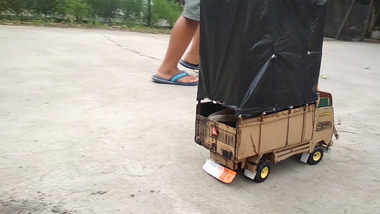 Minutuar truk  oleng  dari  kardus  YouTube