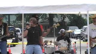 Hillbilly Delux 8 Second Ride live 9/12/09
