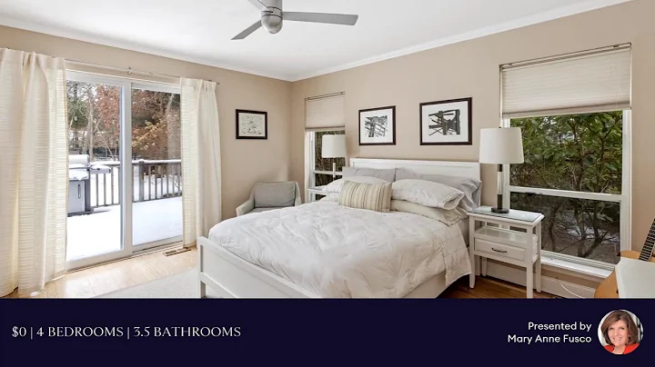 15 East Gate Rd - Wainscott North, New York - Mary...