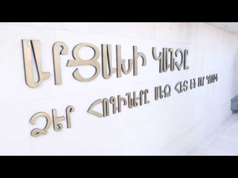 Եռաբլուր պանթեոնում ծաղիկներ են խոնարհում «Արցախի կանչը» հուշակոթողին. ՈՒՂԻՂ